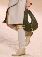 Hermès Luxury Handbag - Image 2